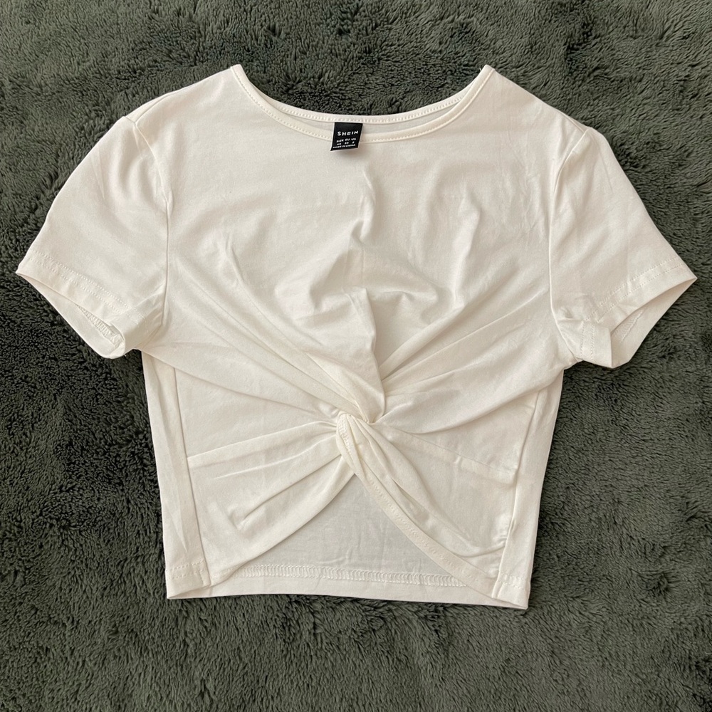 Bundle 2 Tops - Picture 2 of 8